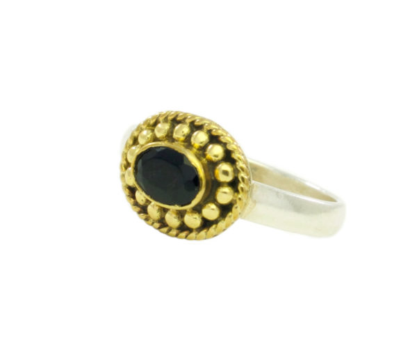 Ring With Small Onyx – R1015