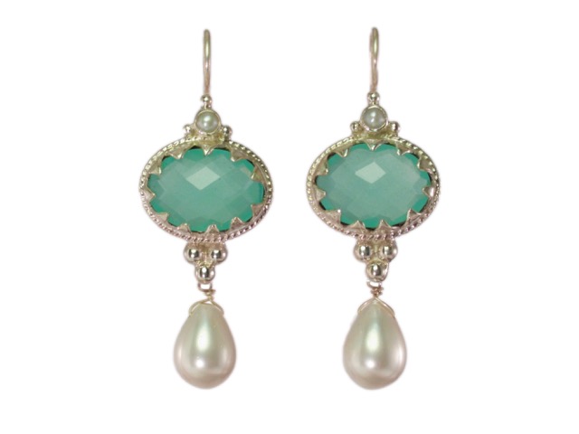Antique earring chalcedony and pearl – E1302